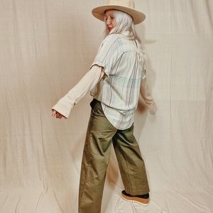 Universal Thread | NWT Green Plaid Button Down Top